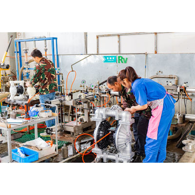 مضخة غشائية تعمل بالهواء المضغوط من الفولاذ المقاوم للصدأ 304 مع غشاء PTFE وسرعة 145 دورة في الدقيقة للسوائل المسببة للتآكل